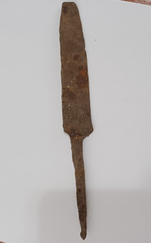 Ніж металевий кований