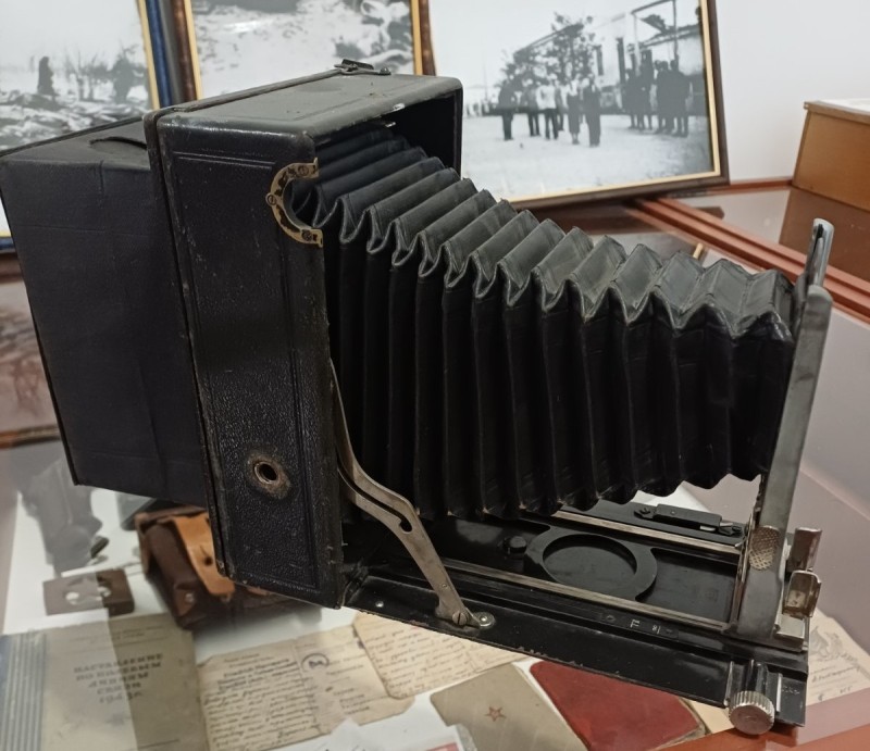 Фотоапарат "Ерекманн-Верке" (Ernemann-Werke)