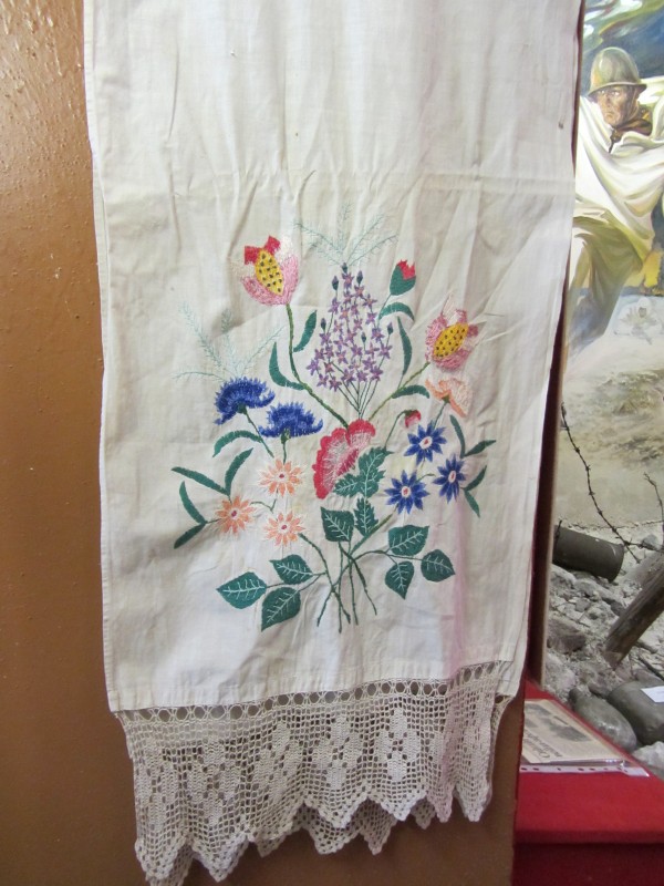 Рушник вишитий "Букет"