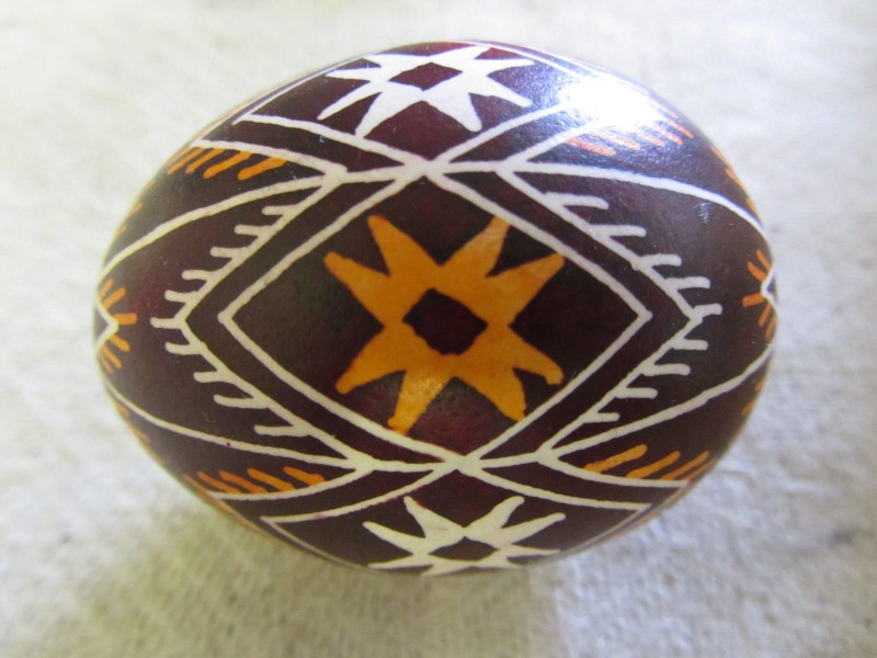 Писанка "Ромбки та квіти"