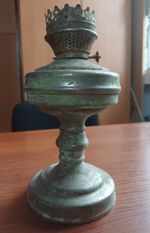 Лампа настільна гасова