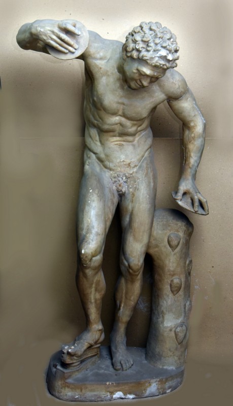 Скульптура «Танцюючий фавн»