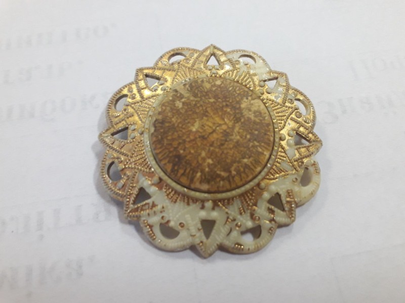 Брошка вінтажна у формі квітки-сонця