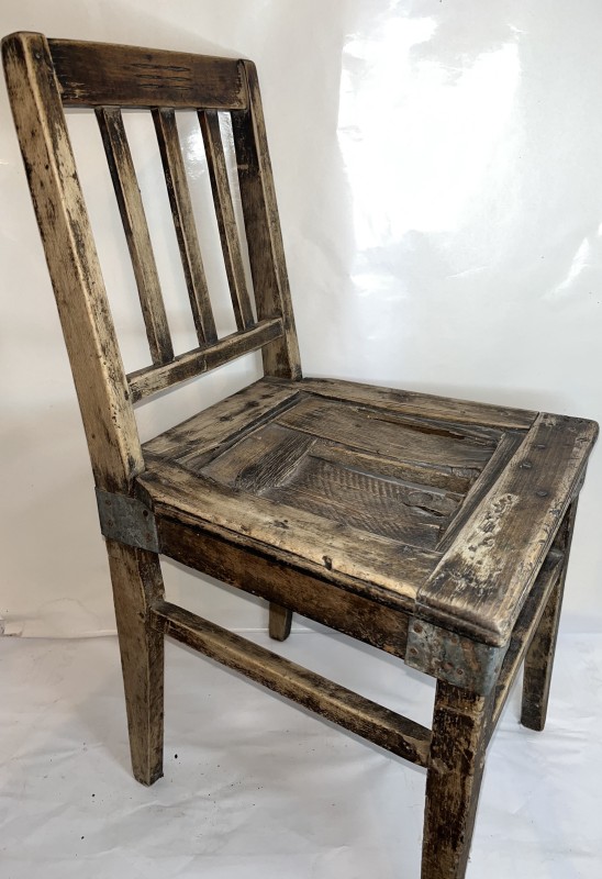 Стілець дерев"яний