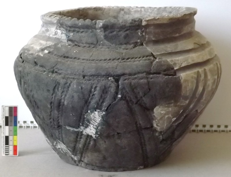 Посудина ліпна – горщик