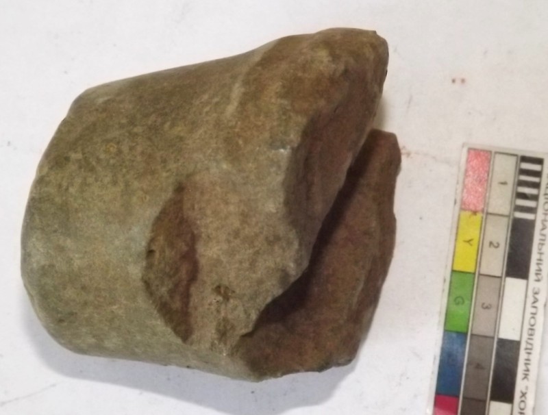 Сокира кістяна (фрг. обухової частини)