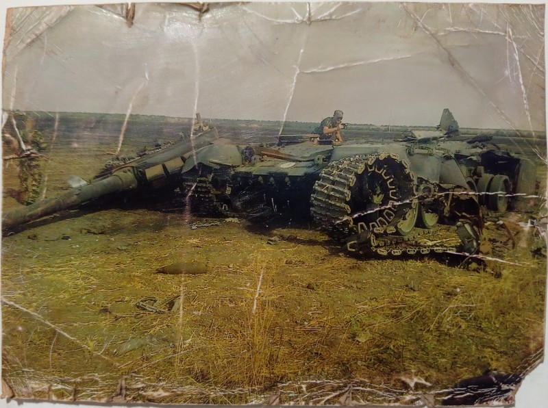 Із серії «Степ Мікі Маусів».  «Т – 72, Т – 64. Донецька область. 2014».