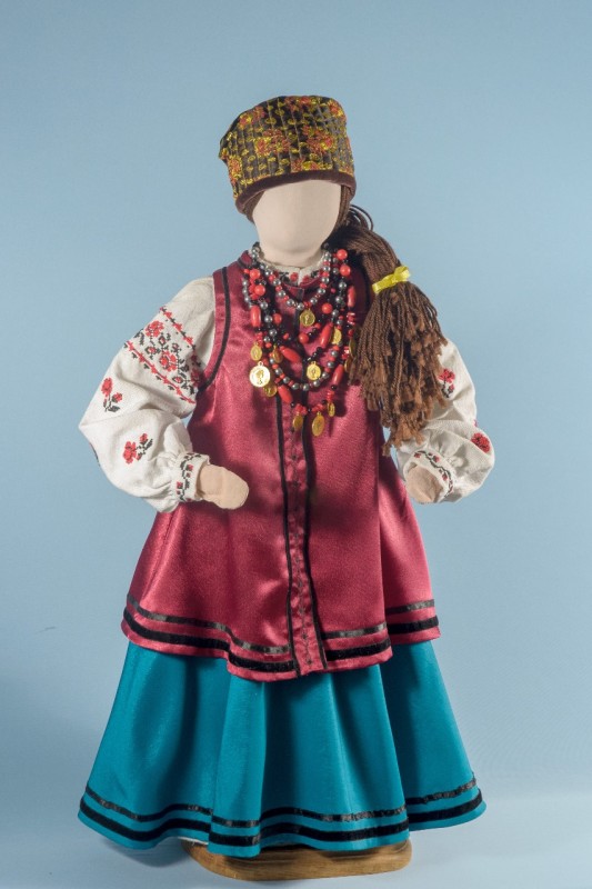 Лялька у вбранні Півдня України