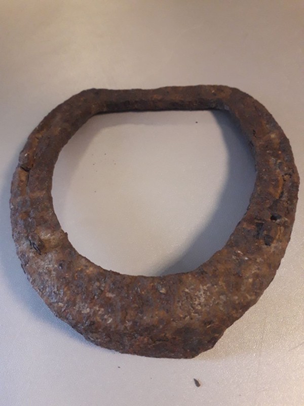 Підкова кінська іржава стара