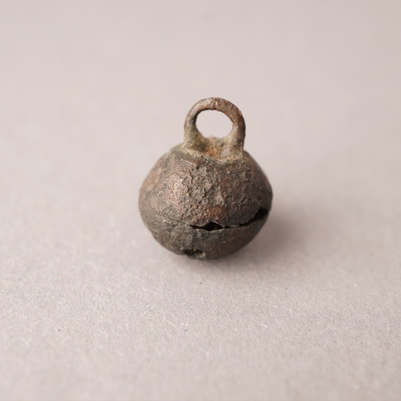 Ґудзик-бубонець XII - перша половина XIII ст.