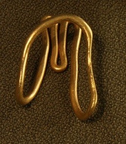 Виріб із золотого дроту