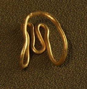 Виріб із золотого дроту