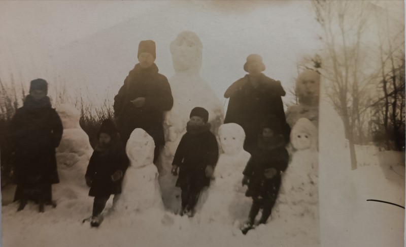 Фото. Зимові розваги Ліпінських