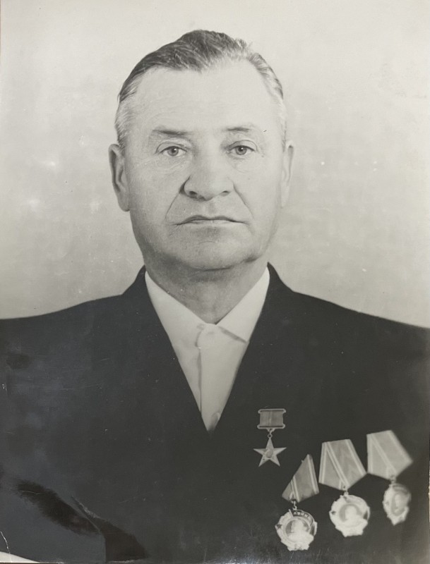 Фото. Крещенецький Марко Оверкович - Герой Соціалістичної Праці, житель с. Демидівка, Тростянецького р-н, 1985 рік