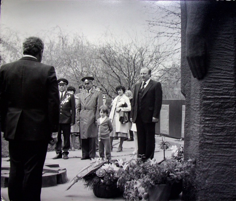 Світлина. Керівництво міста на Монументі безсмертя