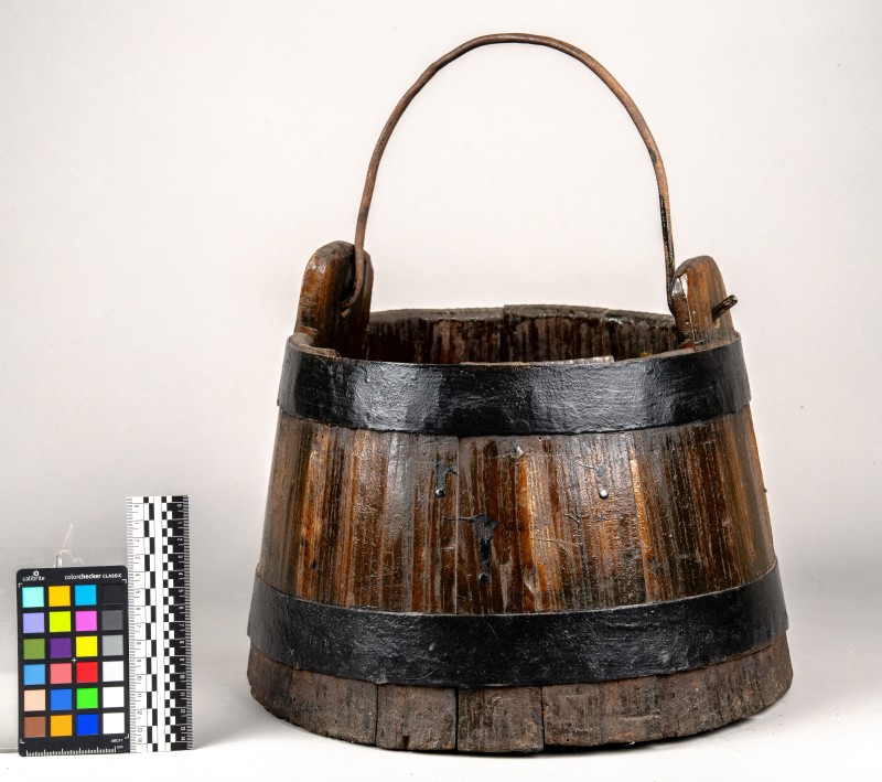 Відро дерев'яне