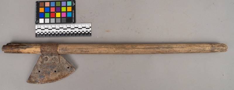 Сокира для січення кукурудзяного стебла