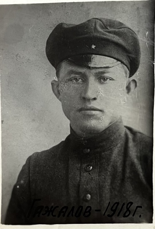 Фото. Гажалов Микола Олексійович - комунар Бесарабської сільськогосподарської комуни в с. Ободівка, Вінницької області, 1918 рік