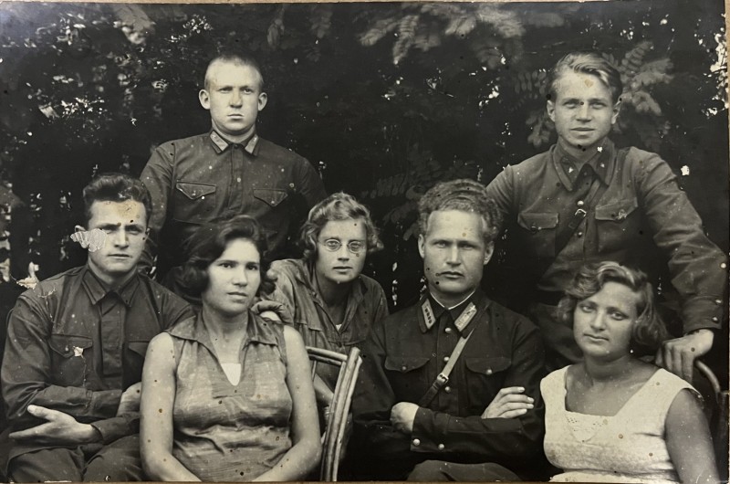 Фото групове. Командири кавалерійського ескадрону при Бесарабській комуні ім. Г. І. Котовського, 1930 рік