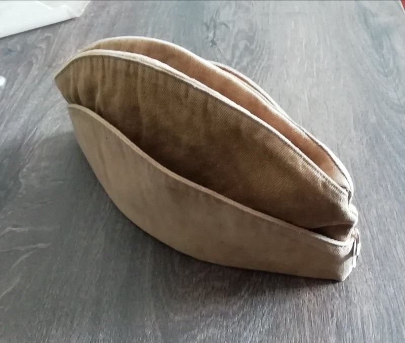 Пілотка солдатська.