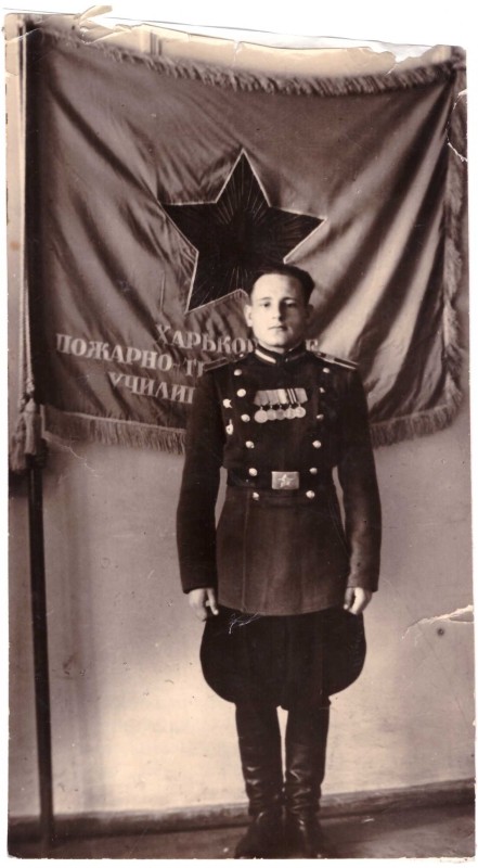 Фото Камєнєва Михайла Дмитровича, курсанта 3-го курсу ХПТУ.