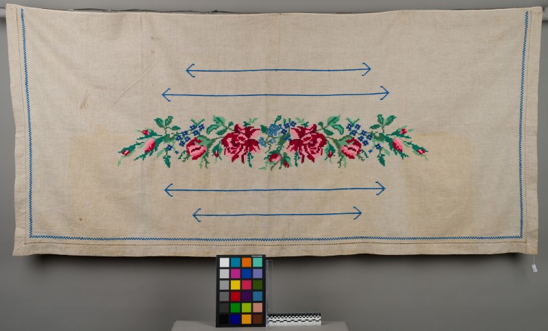 Штора домоткана поперечна з вишивкою