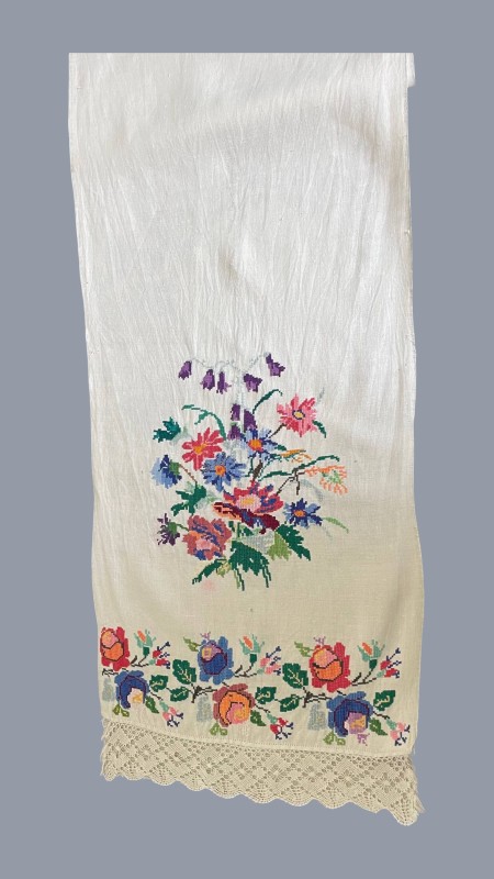 Рушник український вишитий хрестиком