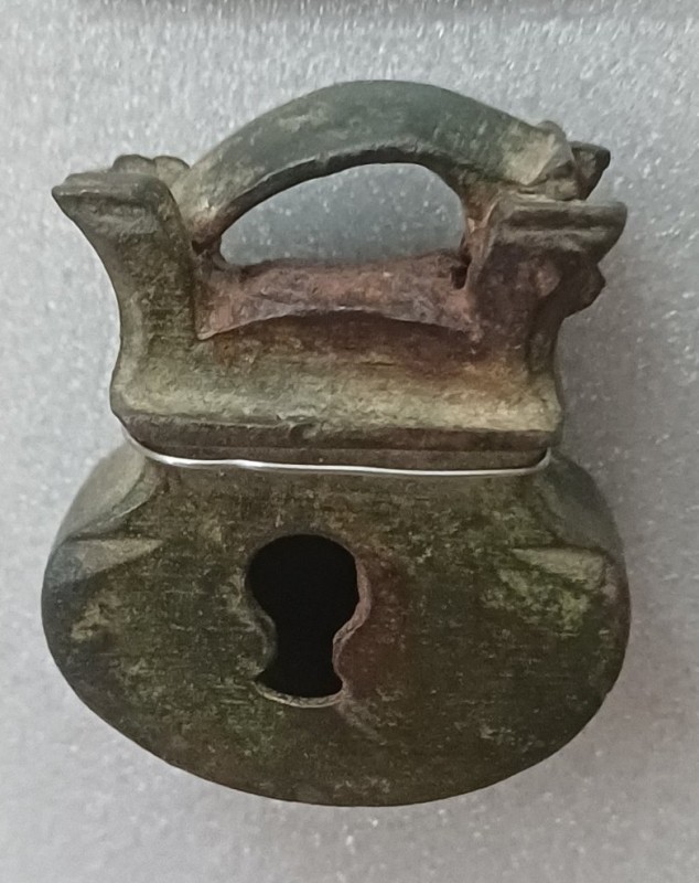 Замок навісний металевий