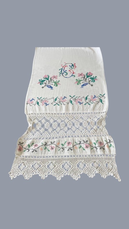 Рушник український вишитий хрестиком