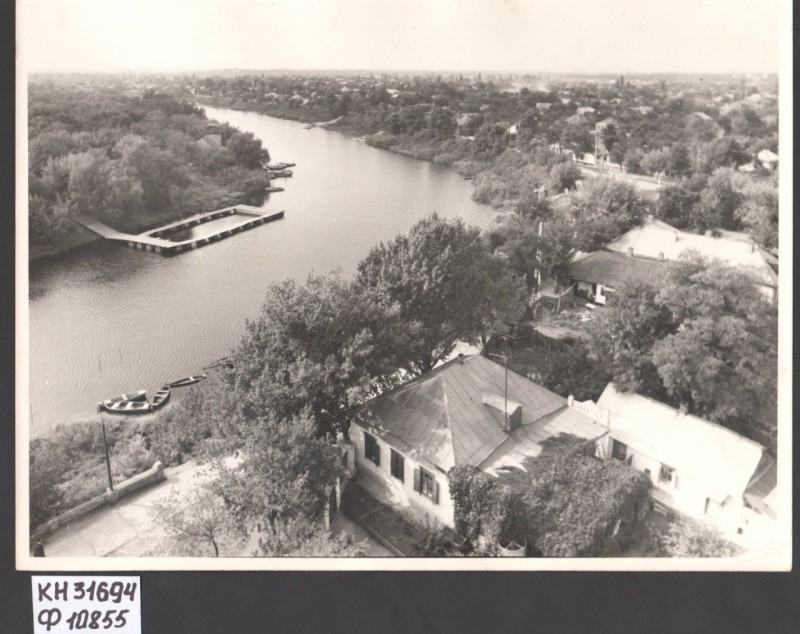 Фотографія. Вид на річку Вовчу