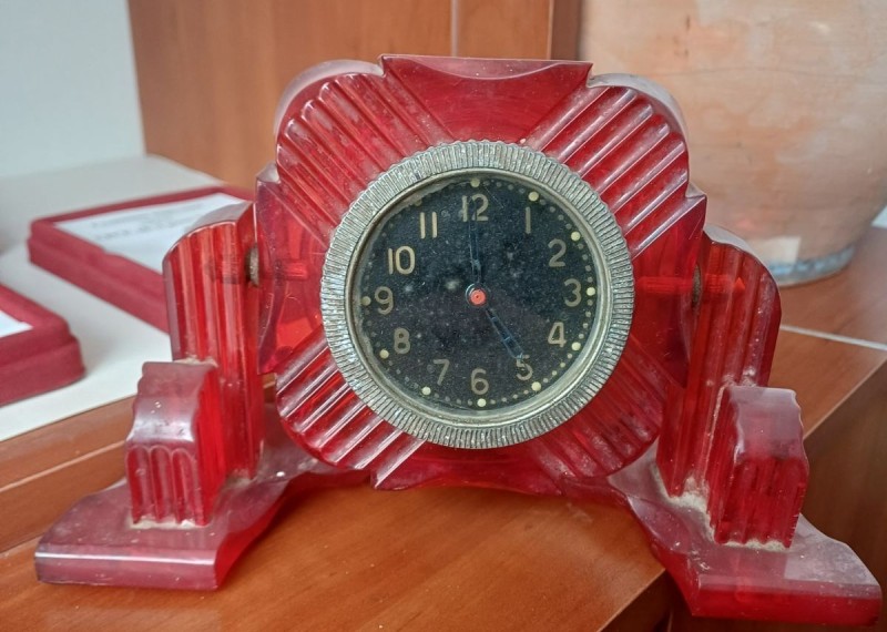 Годинник механічний циліндричний
