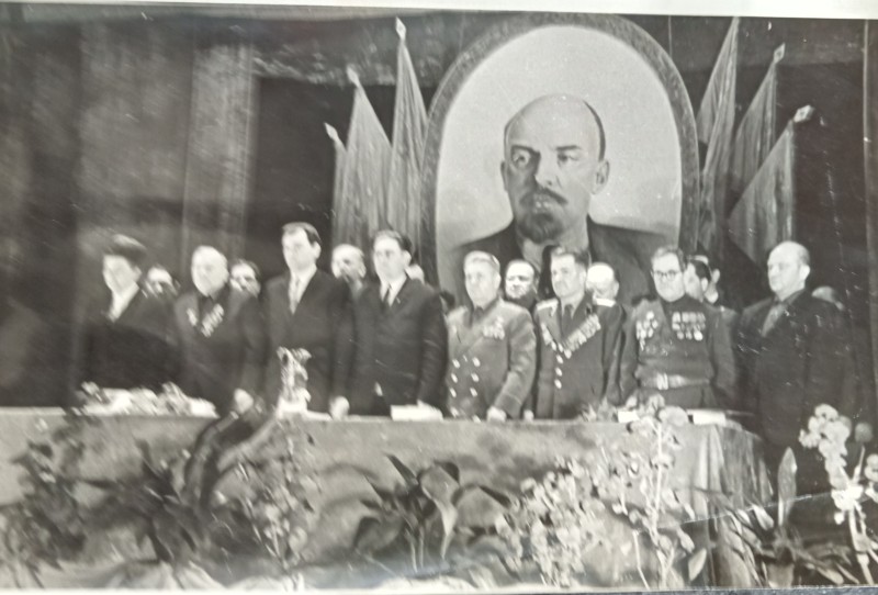 Фото. Урочиста президія урочистостей з відзначення дня Перемоги в Балтському районному будинку культури..