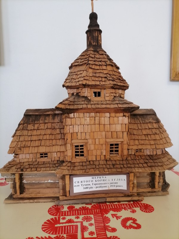 Макет дерев'яної церкви с.Тучапи