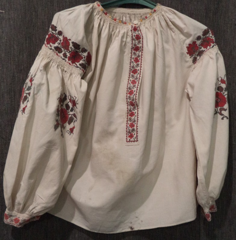 Сорочка жіноча.