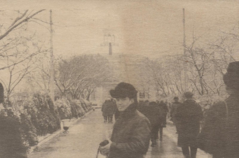 Фотографія. Володимир Івасюк у Севастополі. Січень 1966 року.