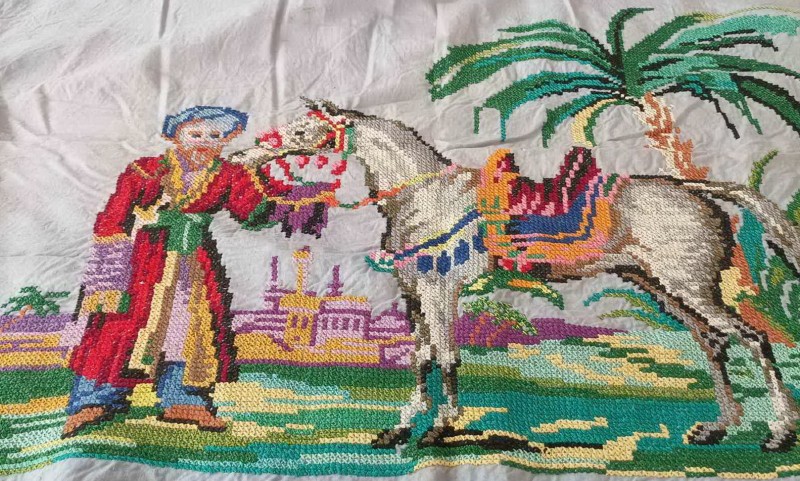 Картина вишивка "Вершник з конем"