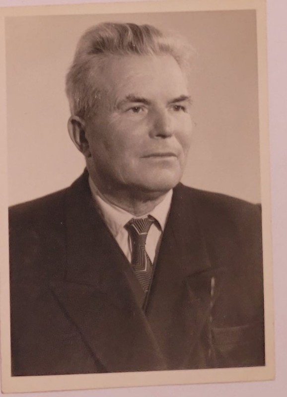 Садовський Максим Павлович, член КПРС з 1917 р., перший голова НК м. Гришине.