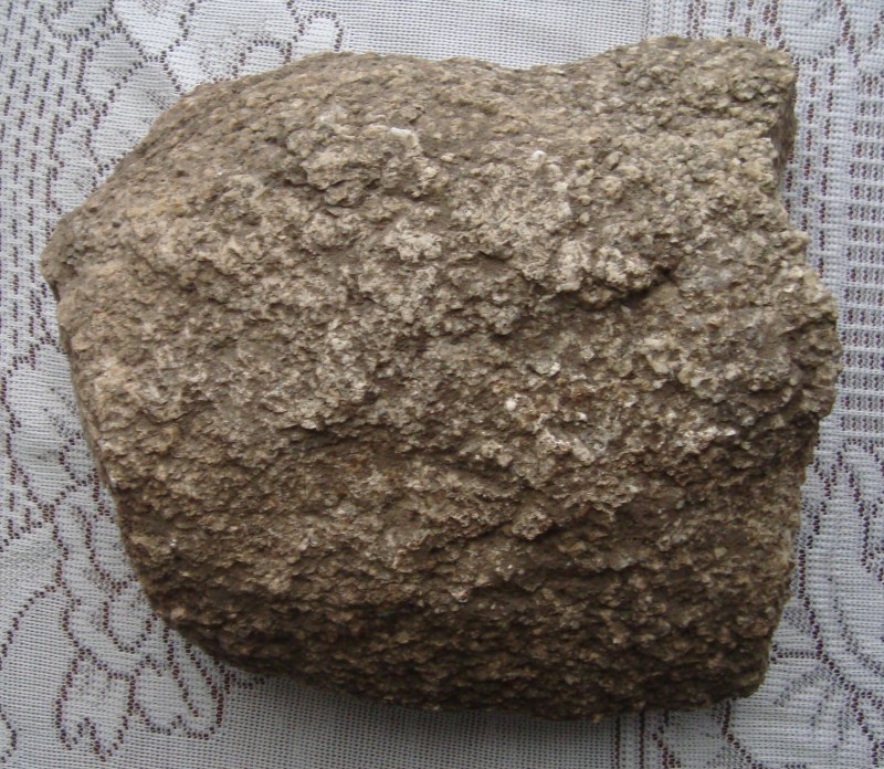 Камінь ручного жорна. Половина.