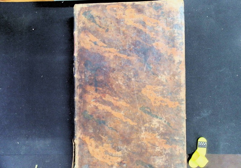 Книга "Жития святых", М., 1815. – 187 арк.