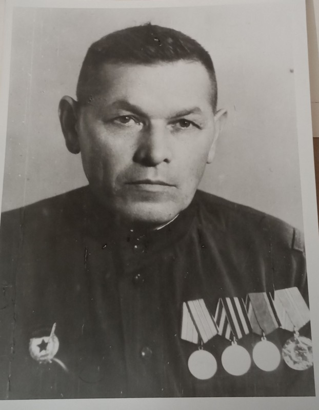 Старший сержант Юровніков Григорій Міхійович – командир розрахунку 210 Кримського зенітно-артилерійського полку у роки Другої світової війни.