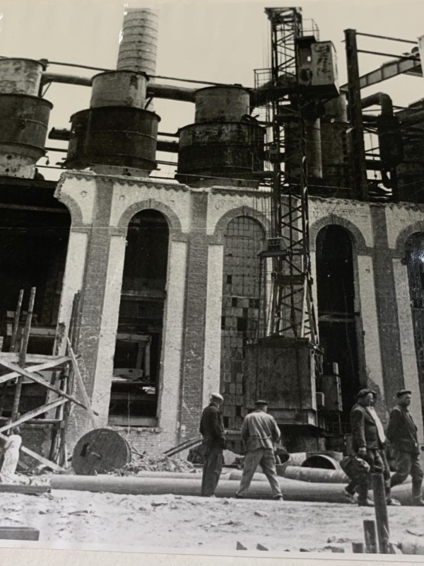 Фото "Реконструкція продуктового цеху Ульяновського цукрового заводу--1967 рік"
