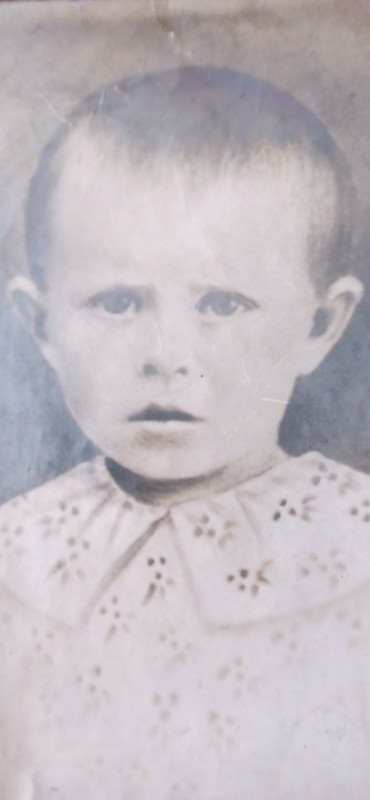 Фото Г.Іващенко (Тимощук), (1941 рік).