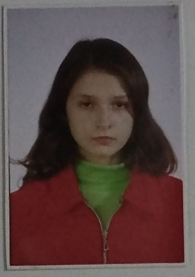 Кусурова Оксана Володимирівна, автор персональної виставки українських вишиванок "Червоної калини білий квіт".