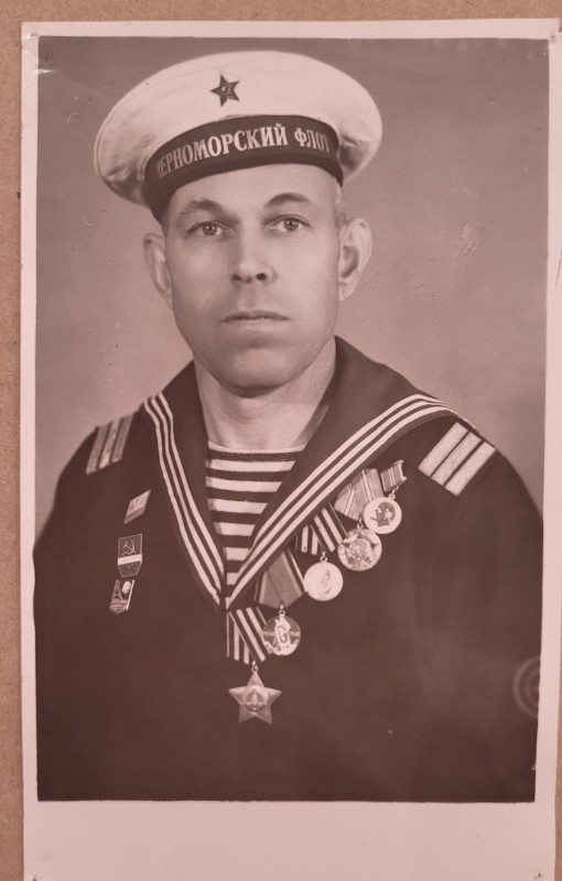 Корнієнко Олексій Семенович 1922 року  народження, учасник Євпаторійського десанту.