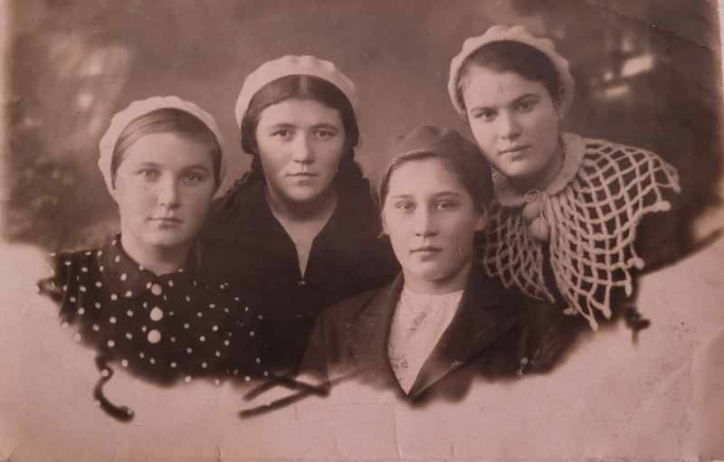 Першокурсниці Сталінського педінституту.