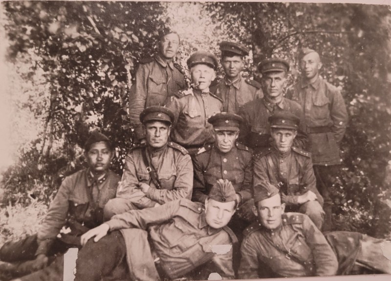 Бійці 259 стрілецької дивізії, яка визволяла м. Красноармійськ у вересні 1943 р.