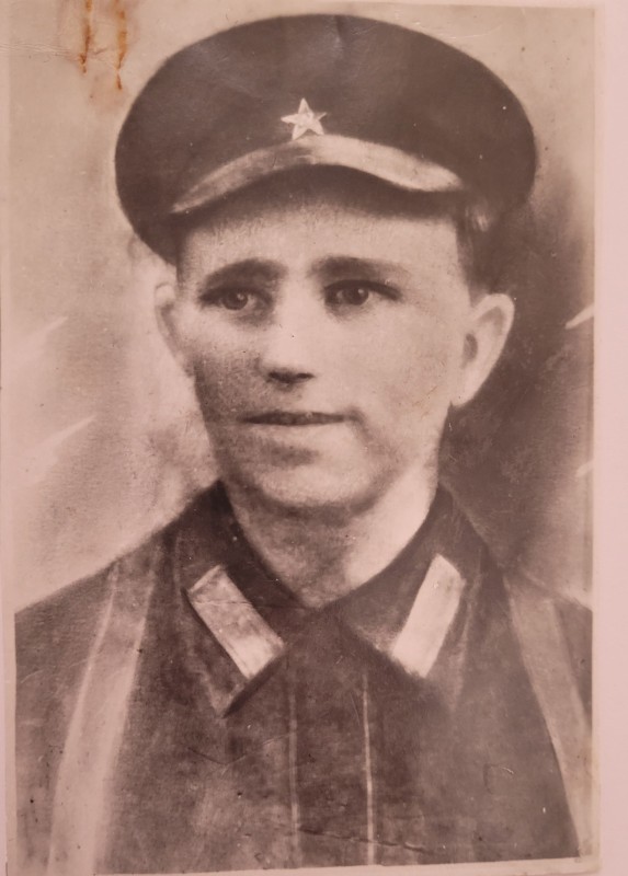 Щербак Михайло Федорович, комісар 12 танкової бригади 4-го гвардійського Кантемирівського корпусу.