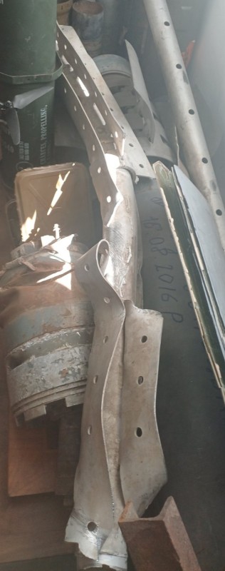 Труба без отворів для кріплення вибухових зарядів реактивного снаряду СЗВ "Смерч"