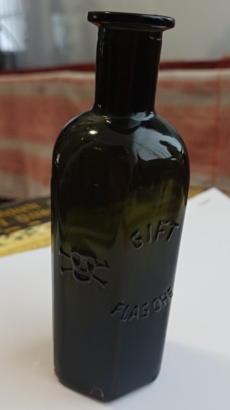Пляшка скляна аптекарська "GIFT FLASCHE"