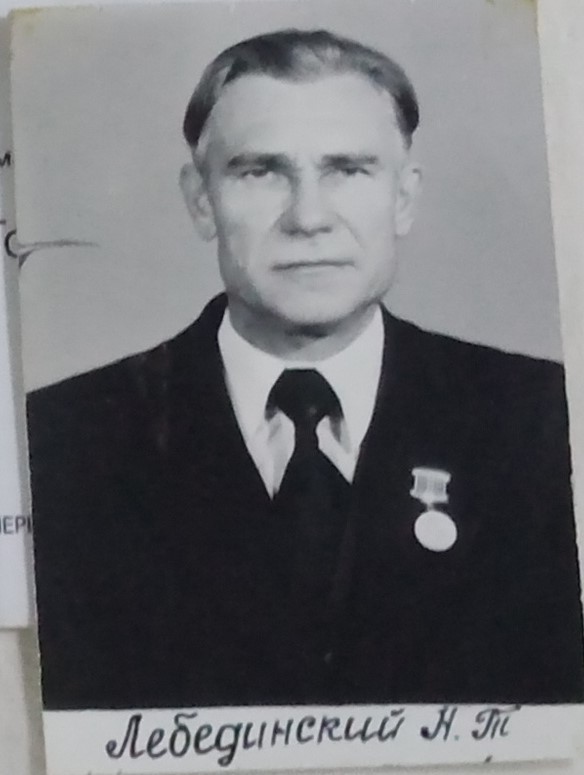 Лебединський Микола Тимофійович, директор музичної школи ім. Леонтовича.
